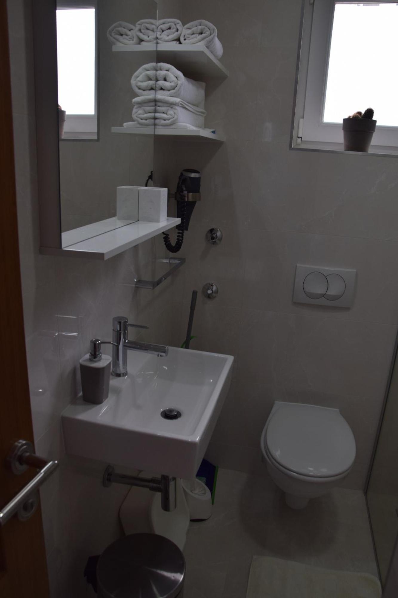 Apartments Saric Башка-Вода Екстер'єр фото
