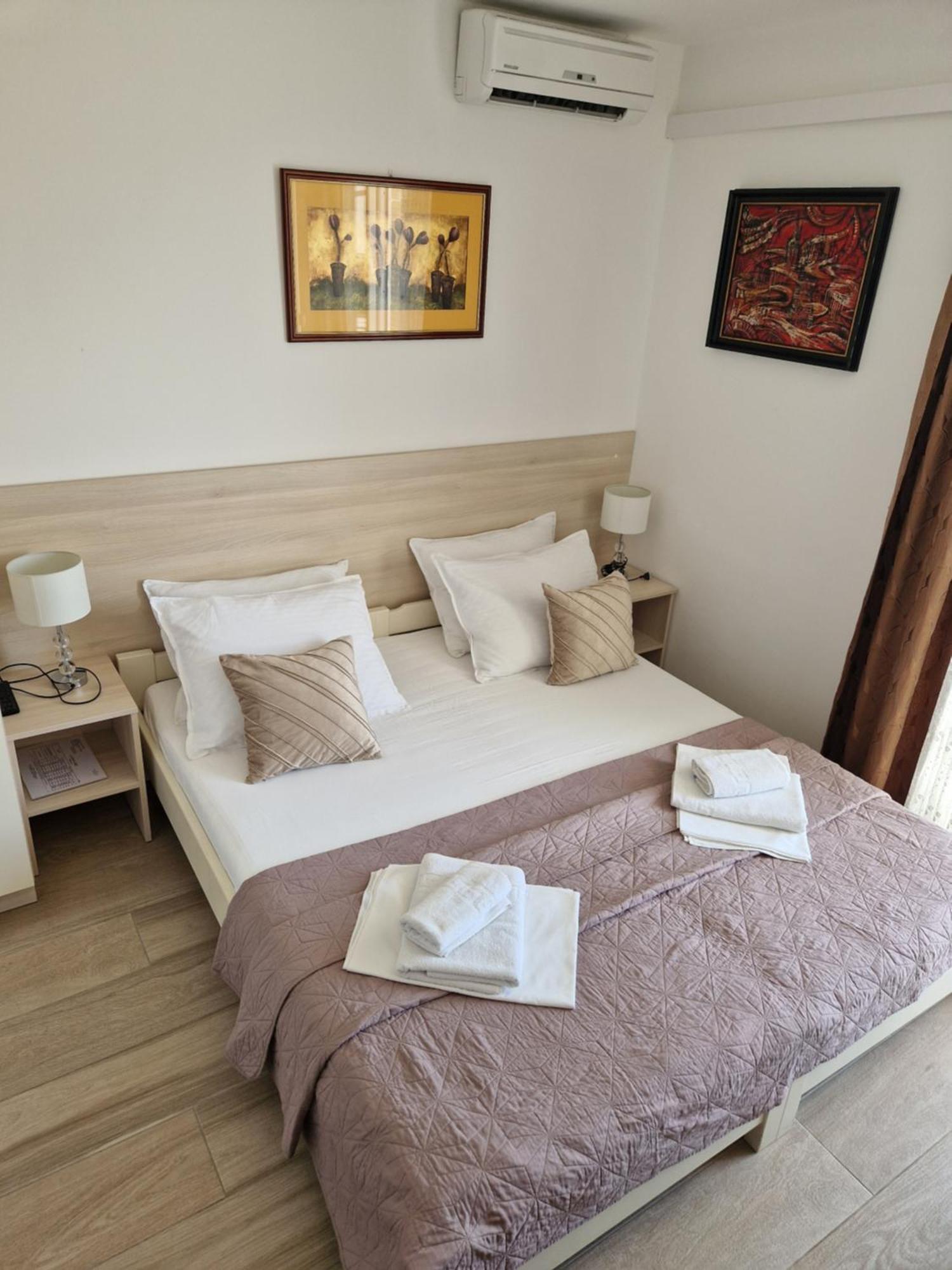 Apartments Saric Башка-Вода Екстер'єр фото