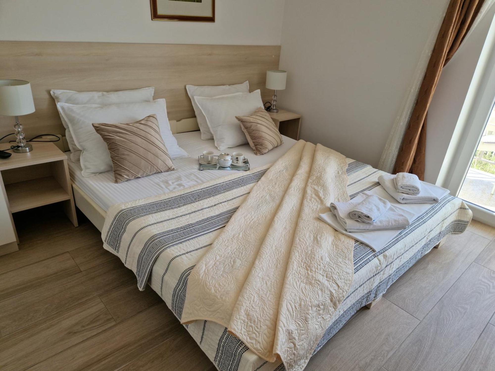 Apartments Saric Башка-Вода Екстер'єр фото